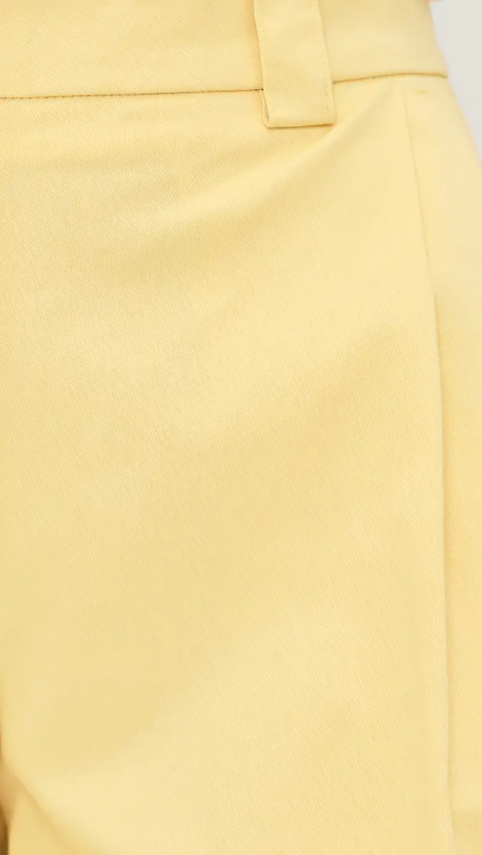 The Latest Dakota Shorts Light Yellow | Thumbnail 6
