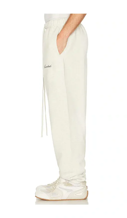 Fear of God Essentials Classic Sweatpant | Thumbnail 2 Fear of God Essentials Classic Sweatpant | Thumbnail 2