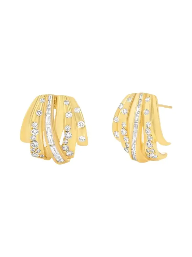 Papua 18K Gold Diamond Crossover Earrings Papua 18K Gold Diamond Crossover Earrings