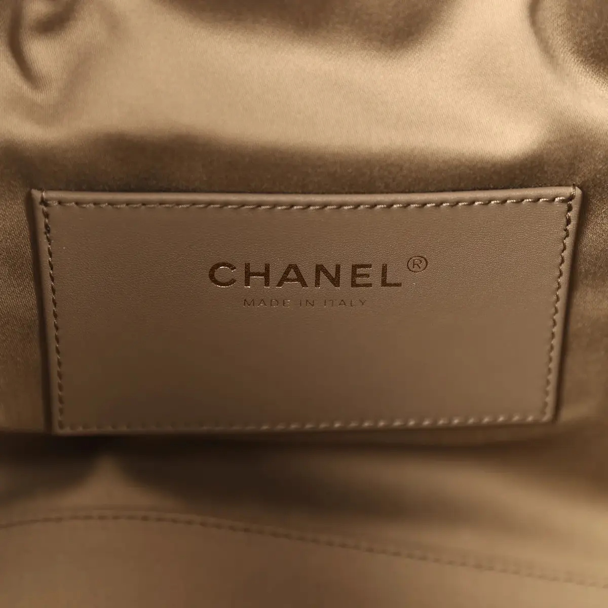 Chanel Chanel Small 25 Hobo Bag Dark Khaki Caviar Antique Gold Hardware | Thumbnail 9 Chanel Chanel Small 25 Hobo Bag Dark Khaki Caviar Antique Gold Hardware | Thumbnail 9