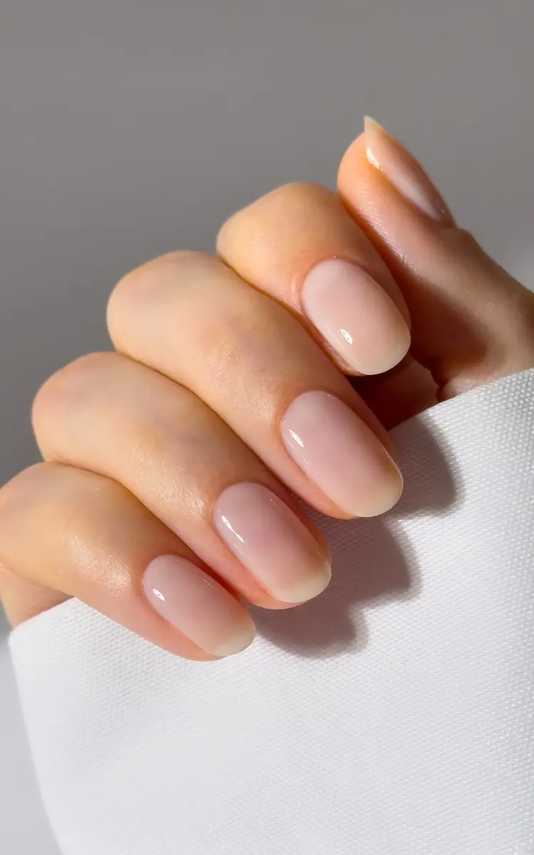 gitti Nail Mylk Strengthening Treatment Polish | Thumbnail 3 gitti Nail Mylk Strengthening Treatment Polish | Thumbnail 3