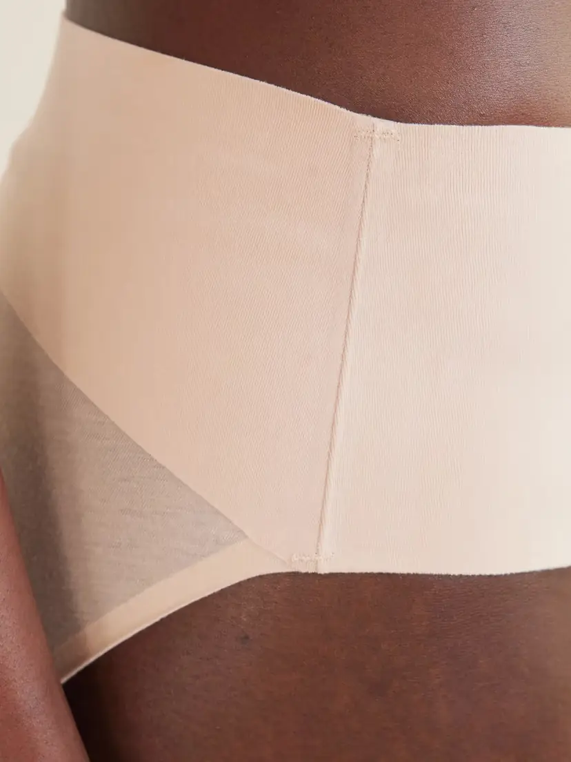 Spanx Undie-tectable Set Of Three Stretch-jersey Briefs | Thumbnail 4