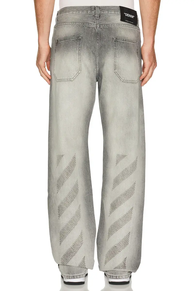 Off-White Slim Relax Jeans | Thumbnail 4