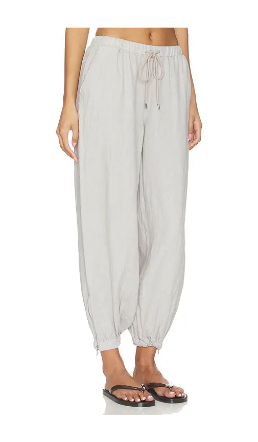 L'Agence Mariko Jogger With Zipper | Thumbnail 2