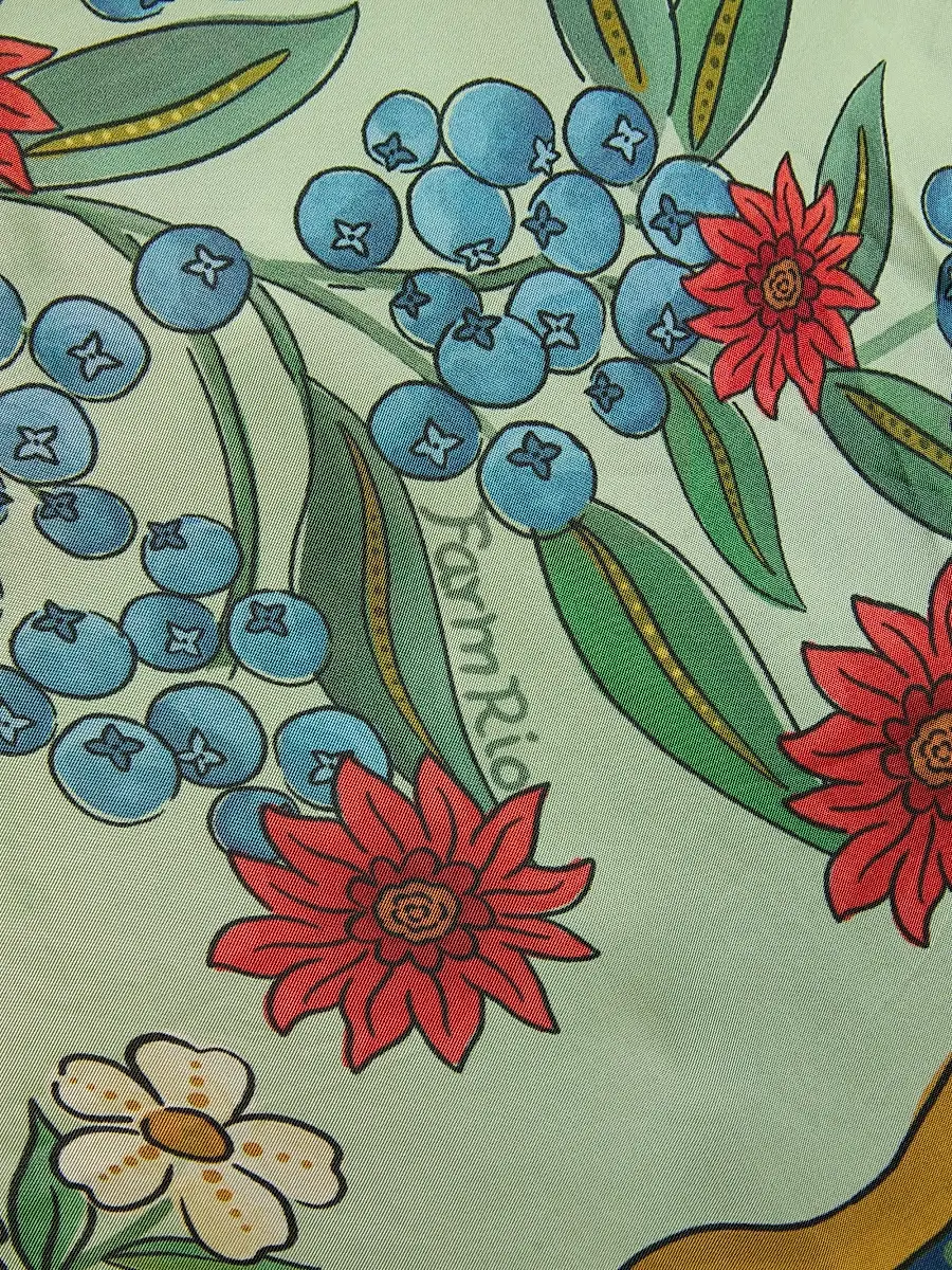 Farm Rio Women's Fruit Beauty Faded Printed Cotton Sarong | Thumbnail 6 Farm Rio Women's Fruit Beauty Faded Printed Cotton Sarong | Thumbnail 6
