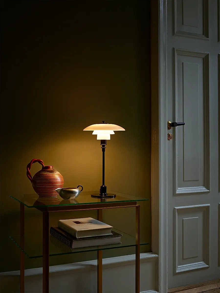 Louis Poulsen PH 2/1 Table Lamp | Thumbnail 6