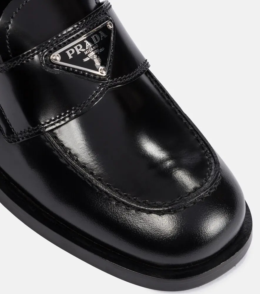 Prada Logo leather loafers | Thumbnail 3