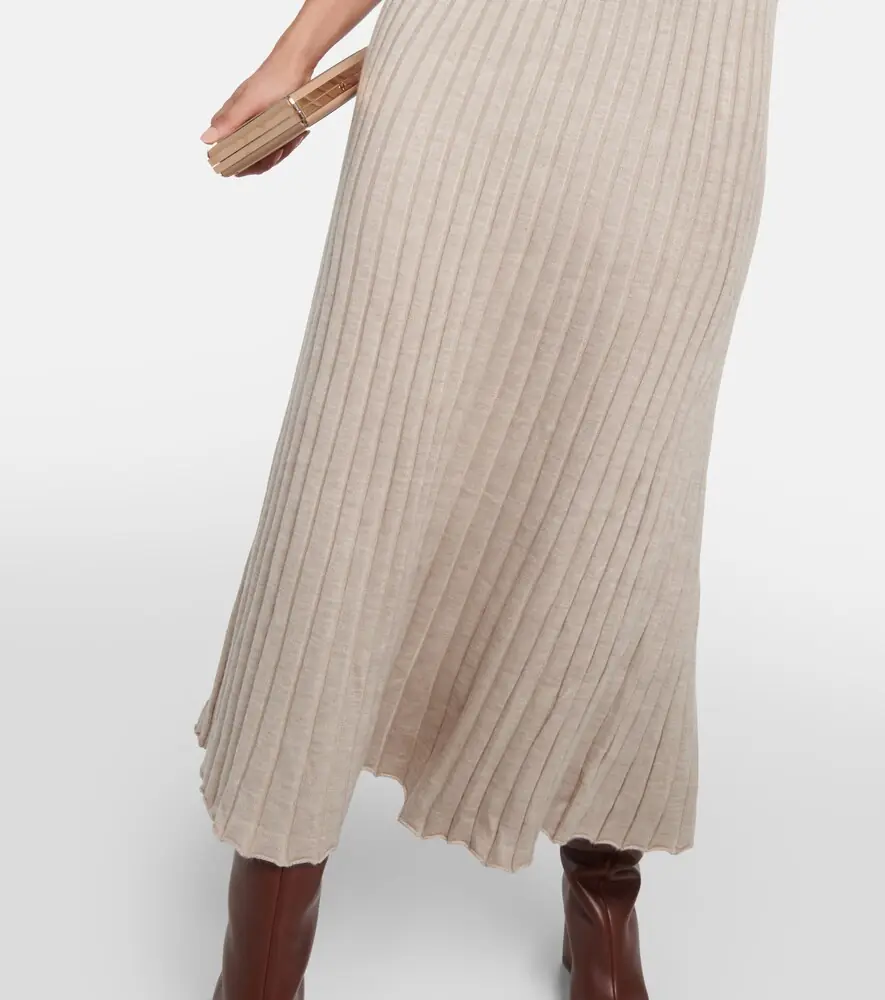 Gabriela Hearst Amor silk and cashmere midi dress | Thumbnail 2 Gabriela Hearst Amor silk and cashmere midi dress | Thumbnail 2