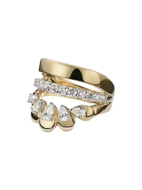 18kt gold ring with diamonds
