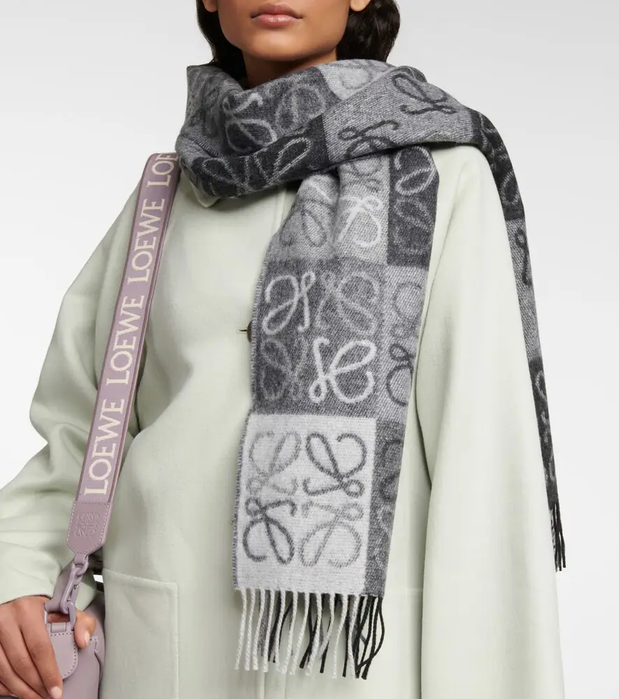 Loewe Anagram wool and cashmere scarf | Thumbnail 2