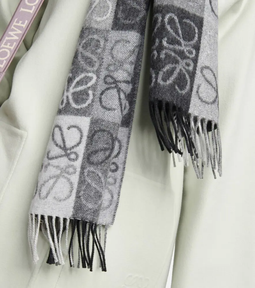 Loewe Anagram wool and cashmere scarf | Thumbnail 3