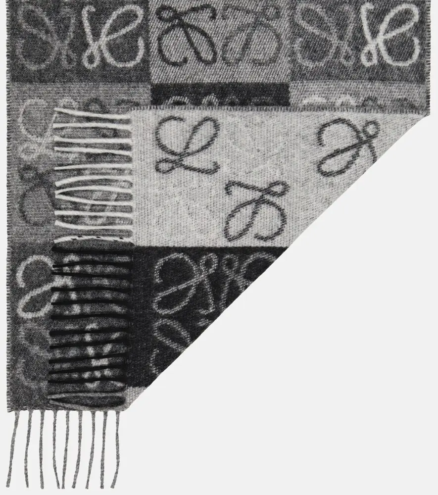 Loewe Anagram wool and cashmere scarf | Thumbnail 4