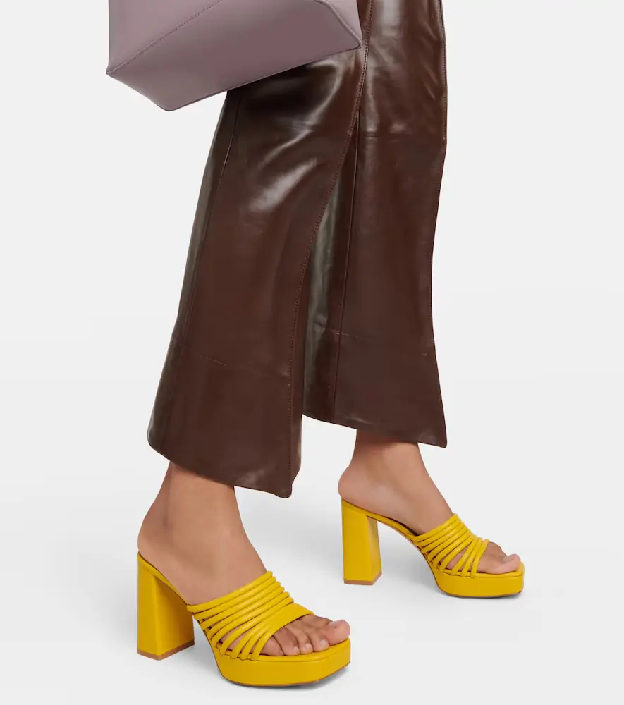 Gianvito Rossi Lena 95 leather mules | Thumbnail 6