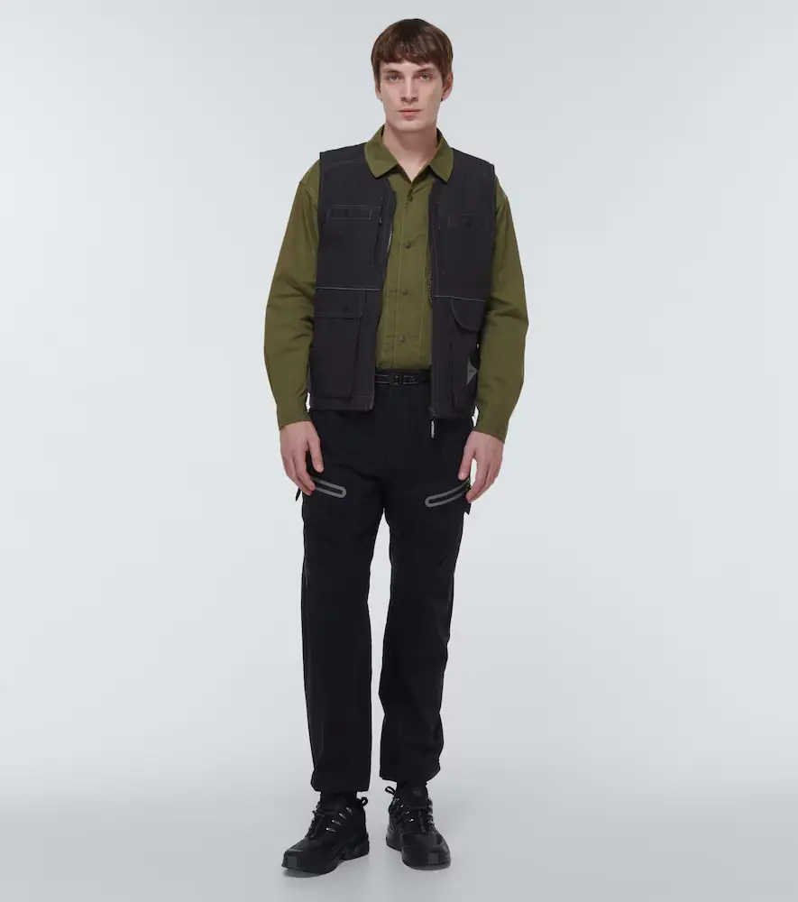 And Wander Zipped vest | Thumbnail 3