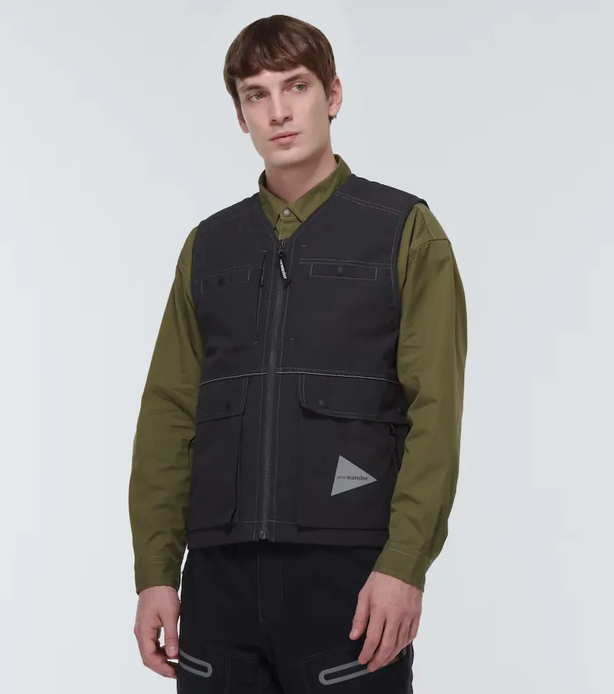 And Wander Zipped vest | Thumbnail 4