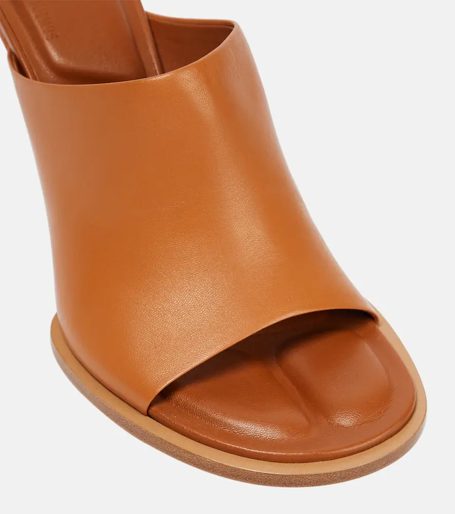 Jacquemus Les Mules Carrés Ronds leather mules | Thumbnail 3 Jacquemus Les Mules Carrés Ronds leather mules | Thumbnail 3