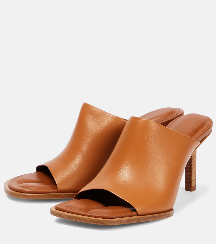 Jacquemus Les Mules Carrés Ronds leather mules | Thumbnail 4 Jacquemus Les Mules Carrés Ronds leather mules | Thumbnail 4