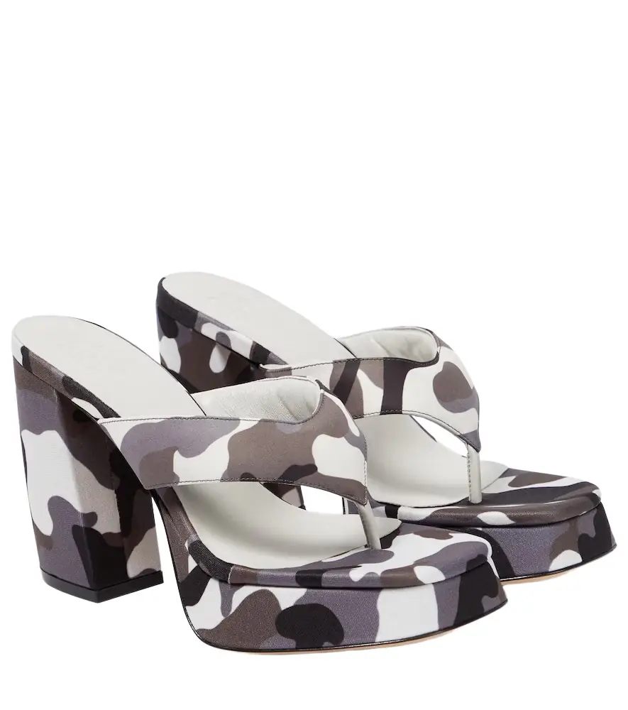 Gia Borghini Gia 17 Uni camouflage platform thong sandals | Image 1 Gia Borghini Gia 17 Uni camouflage platform thong sandals | Image 1