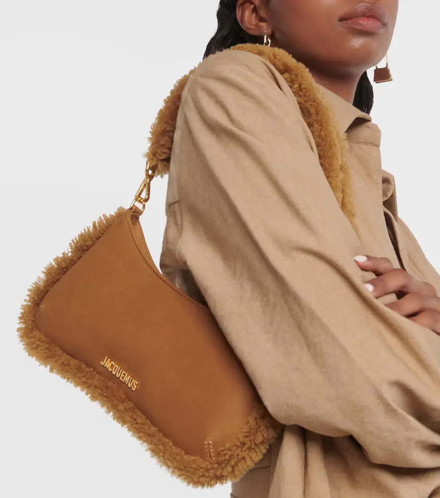 Jacquemus Le Bisou Doux Small leather shoulder bag | Thumbnail 5 Jacquemus Le Bisou Doux Small leather shoulder bag | Thumbnail 5