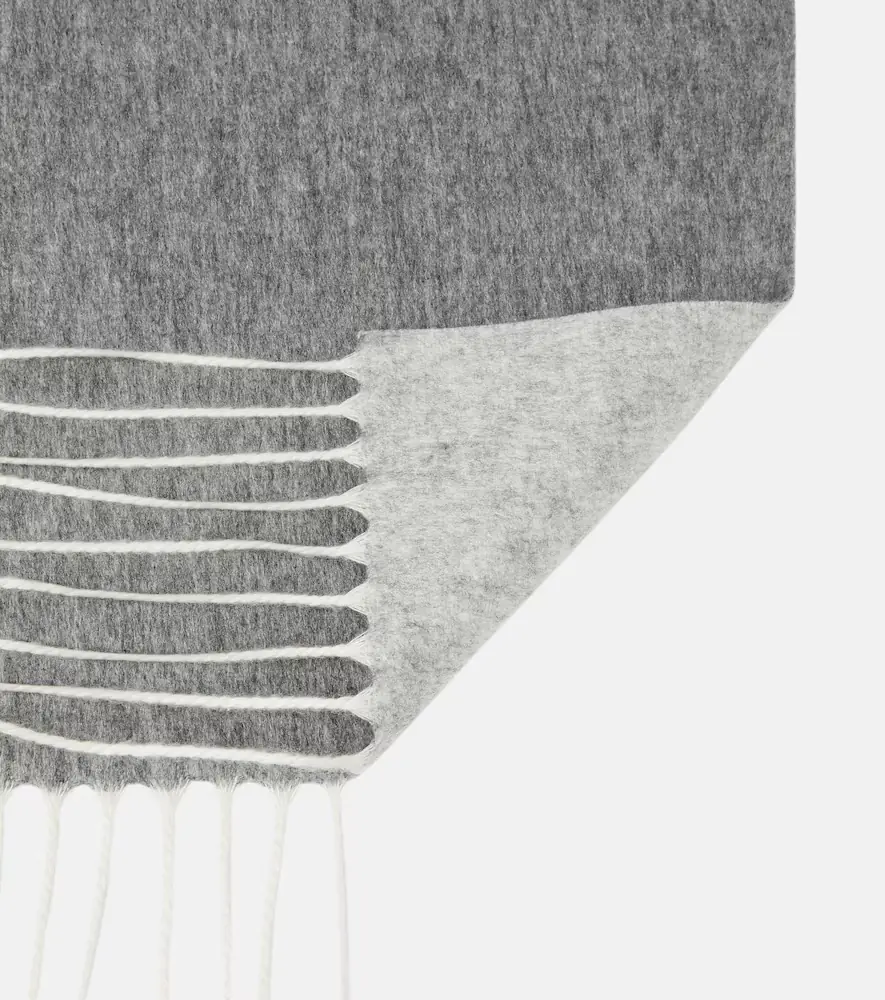 Gabriela Hearst Blaine fringed silk and cashmere scarf | Thumbnail 4