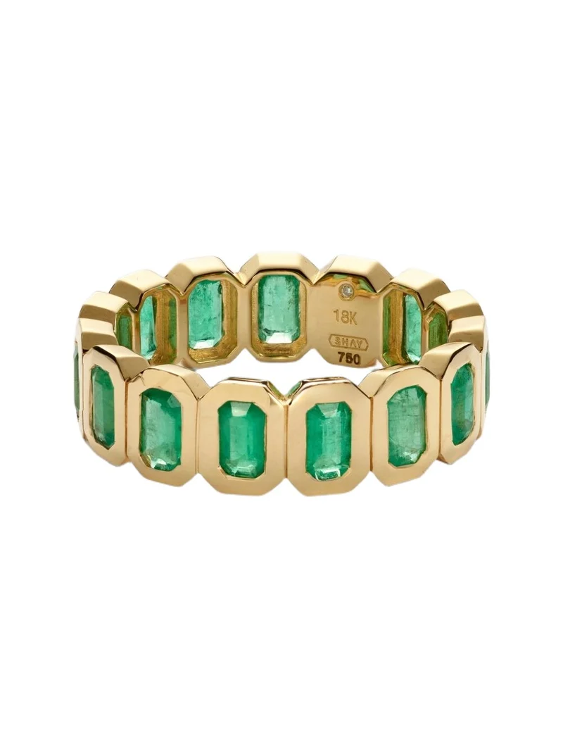 18kt gold ring with emeralds 18kt gold ring with emeralds