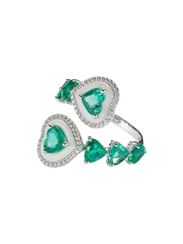 Heart 18kt white gold ring with emeralds and diamonds