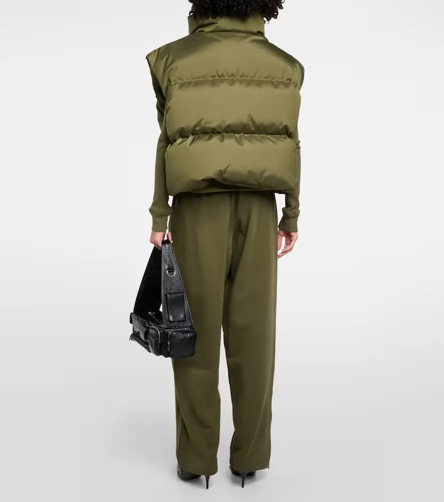 Wardrobe.NYC Wardrobe. NYC Cropped down vest | Thumbnail 2 Wardrobe.NYC Wardrobe. NYC Cropped down vest | Thumbnail 2