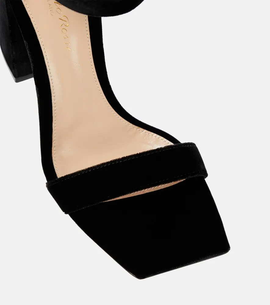 Gianvito Rossi Wondy velvet sandals | Thumbnail 4