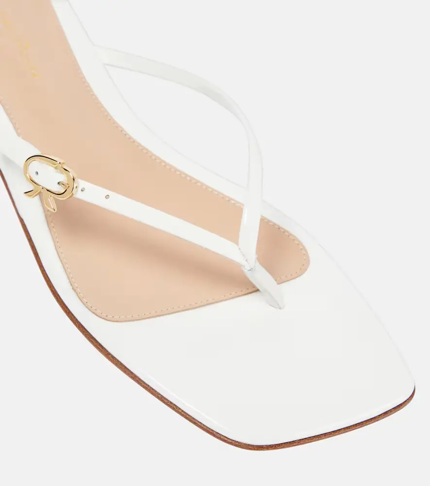 Gianvito Rossi Patent leather thong sandals | Thumbnail 4