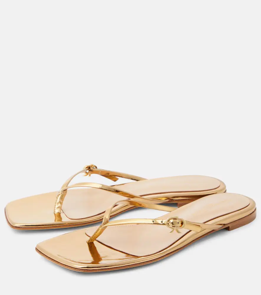 Gianvito Rossi Mirrored leather thong sandals | Thumbnail 6