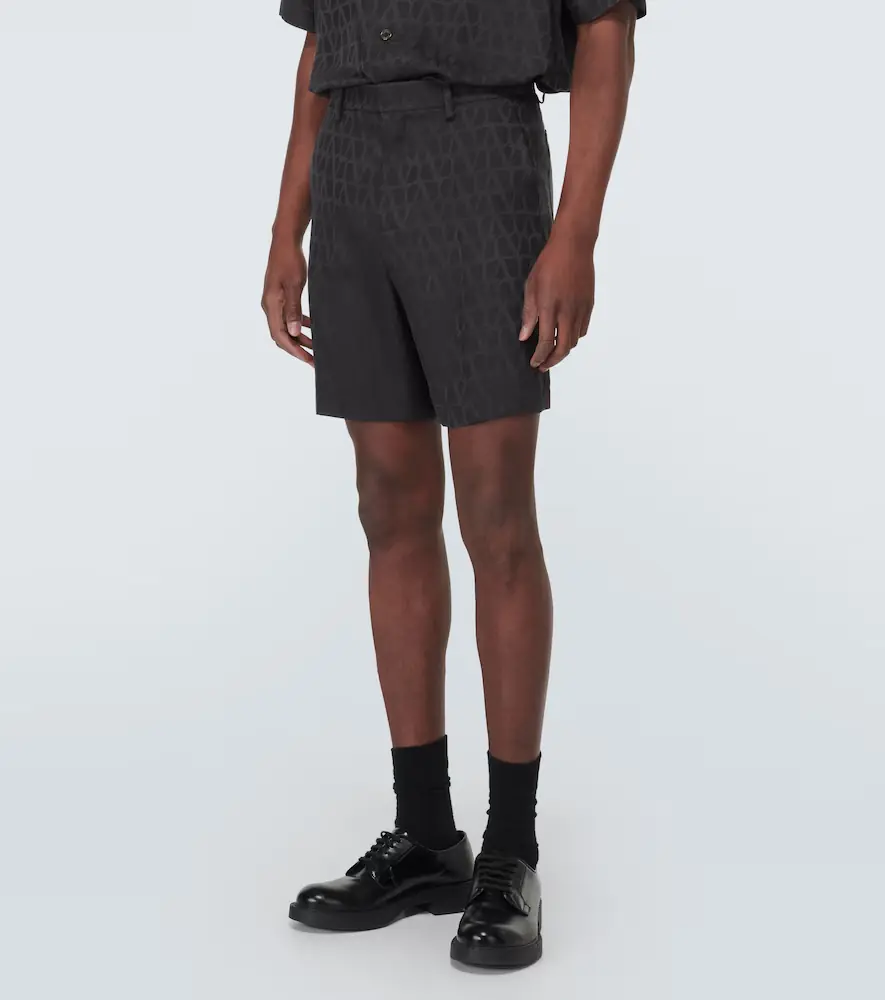 Valentino Garavani Toile Iconographe silk shorts | Thumbnail 3 Valentino Garavani Toile Iconographe silk shorts | Thumbnail 3