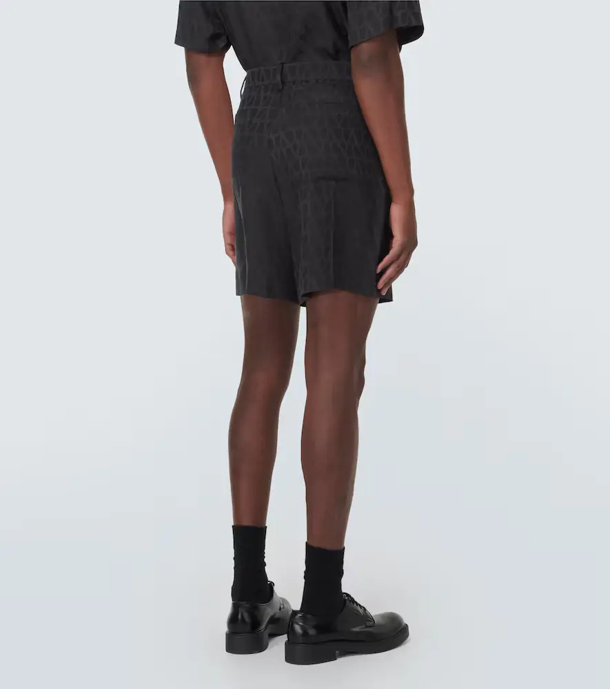 Valentino Garavani Toile Iconographe silk shorts | Thumbnail 5 Valentino Garavani Toile Iconographe silk shorts | Thumbnail 5