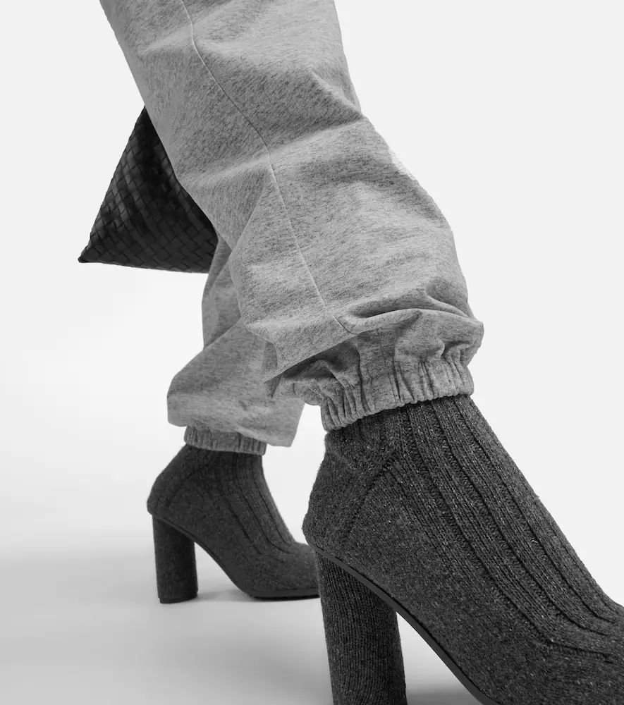 Bottega Veneta Trompe l'ail leather sweatpants | Thumbnail 6 Bottega Veneta Trompe l'ail leather sweatpants | Thumbnail 6