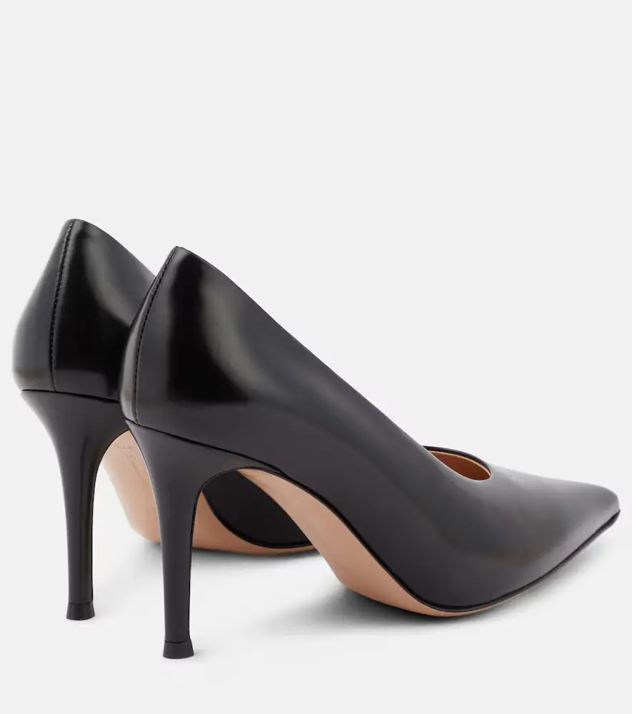 Gianvito Rossi Robbie leather pumps | Thumbnail 4