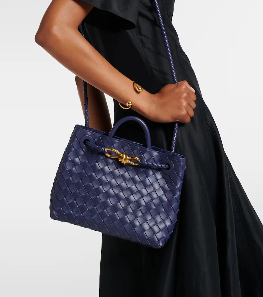 Bottega Veneta Andiamo Intrecciato Small leather tote bag | Thumbnail 4 Bottega Veneta Andiamo Intrecciato Small leather tote bag | Thumbnail 4