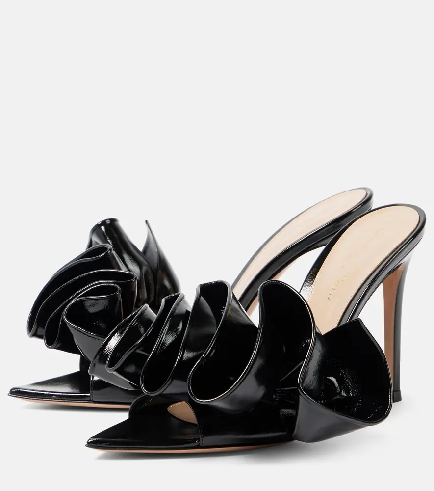 Gianvito Rossi Gabrielle 105 leather mules | Thumbnail 2