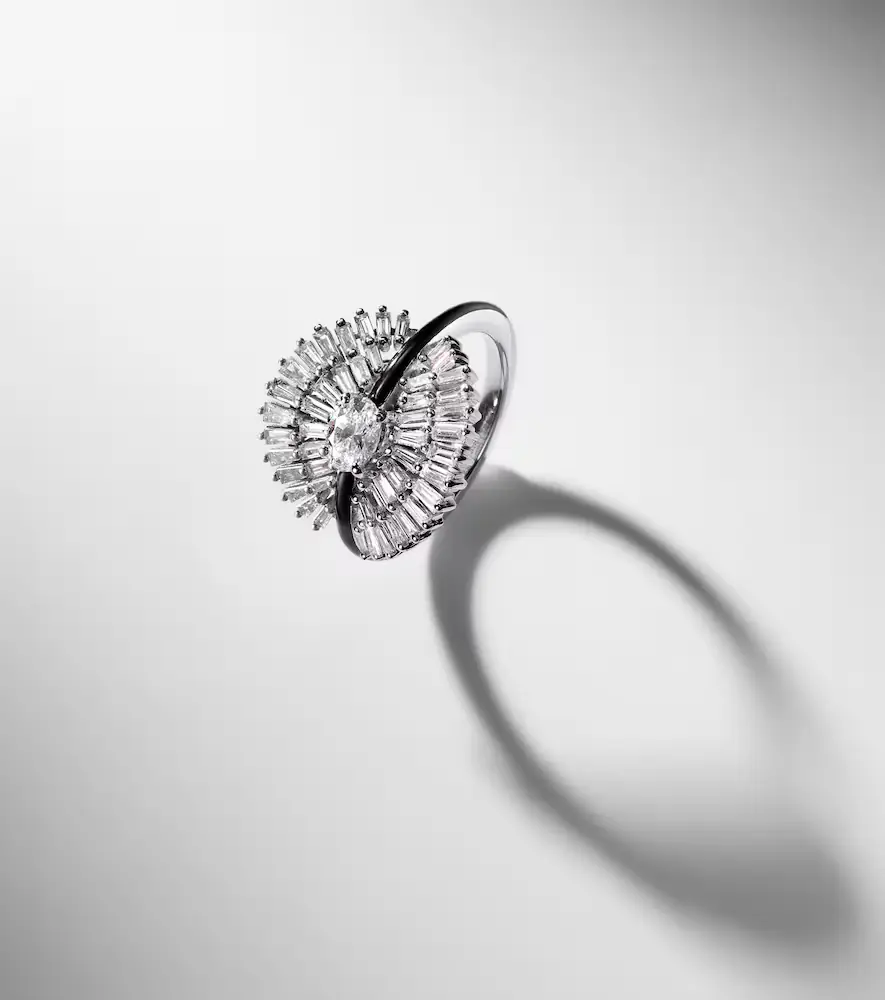 Kamyen Eyelash 18kt white gold pinky ring with diamonds | Thumbnail 5