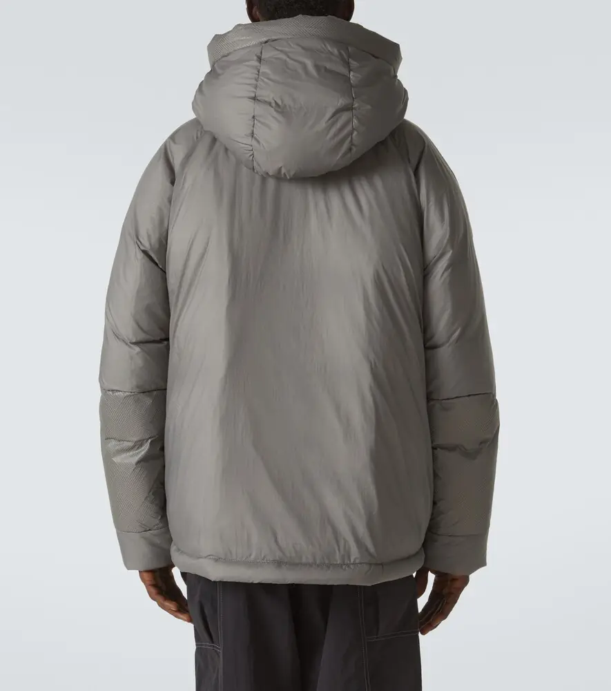 And Wander Logo puffer jacket | Thumbnail 4 And Wander Logo puffer jacket | Thumbnail 4