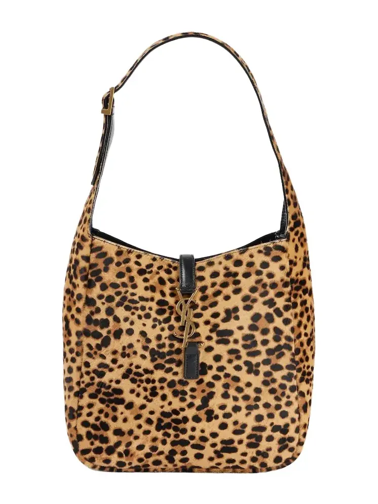 Le 5 à 7 Small leather shoulder bag Le 5 à 7 Small leather shoulder bag