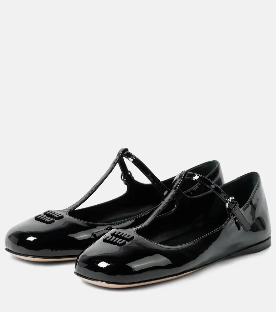 Miu Miu Logo patent leather ballet flats | Thumbnail 2 Miu Miu Logo patent leather ballet flats | Thumbnail 2