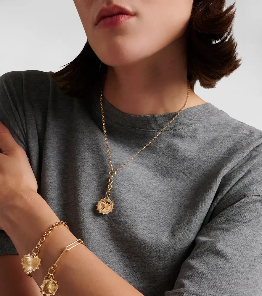 Foundrae Reverie Medium 18kt gold pendant necklace with diamonds | Thumbnail 6