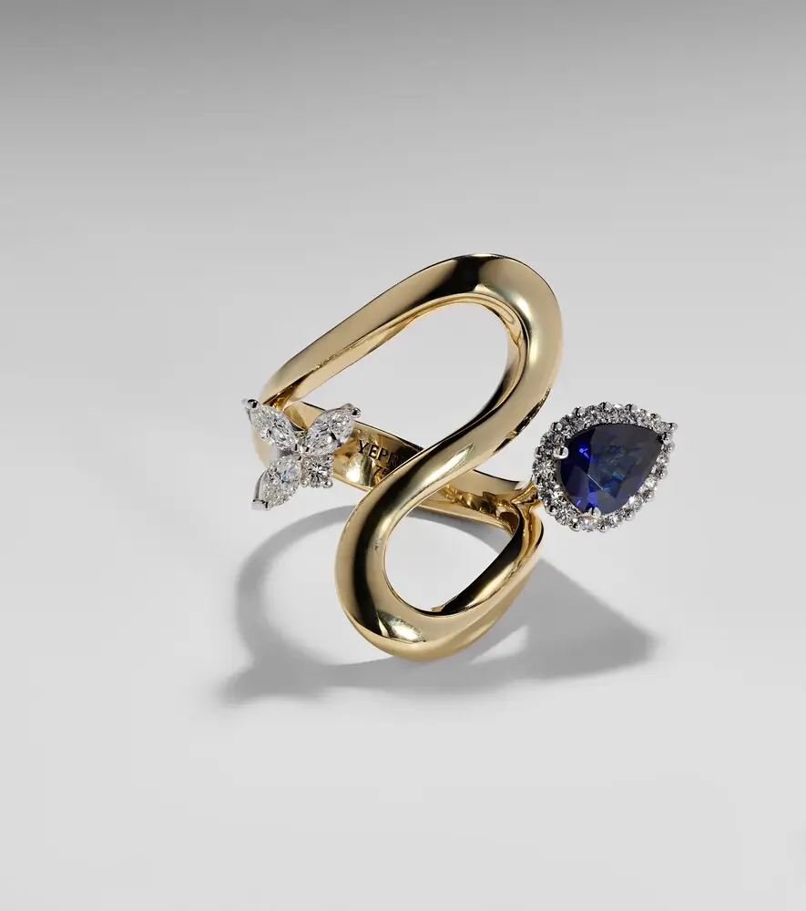 YEPREM Reign Supreme 18kt gold ring with diamonds and sapphires | Thumbnail 3 YEPREM Reign Supreme 18kt gold ring with diamonds and sapphires | Thumbnail 3