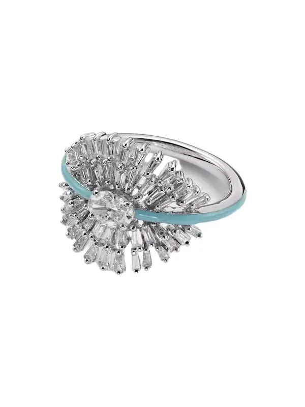 18kt white gold pinky ring with diamonds 18kt white gold pinky ring with diamonds