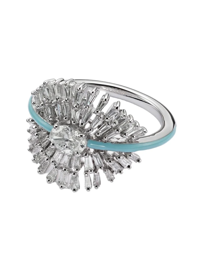 18kt white gold pinky ring with diamonds