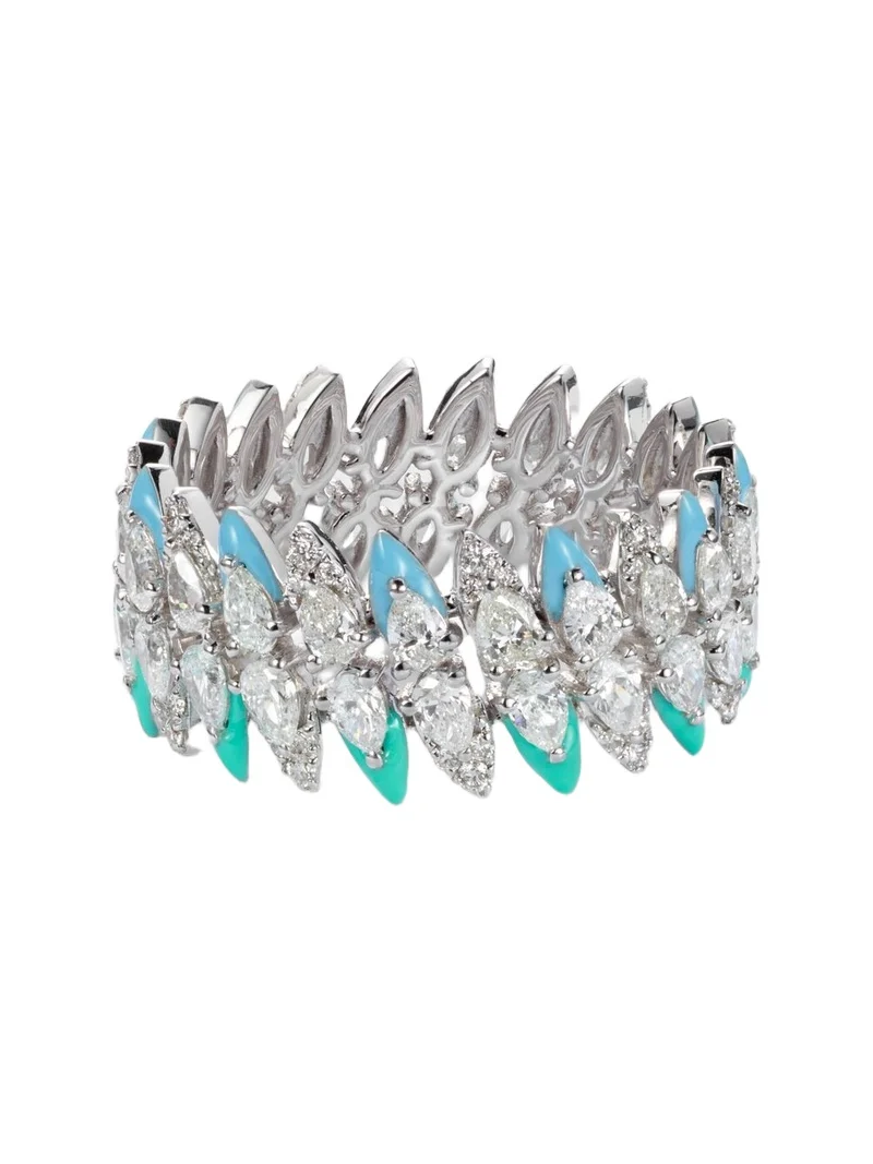 18kt white gold ring with diamonds 18kt white gold ring with diamonds