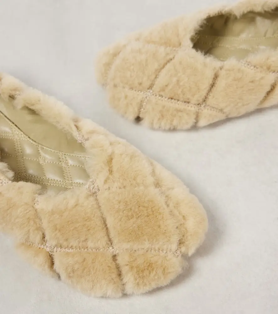 Burberry Baby quilted shearling ballet flats | Thumbnail 3