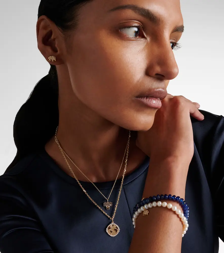 Sydney Evan World Traveler 14kt gold pendant necklace with diamonds | Thumbnail 4 Sydney Evan World Traveler 14kt gold pendant necklace with diamonds | Thumbnail 4