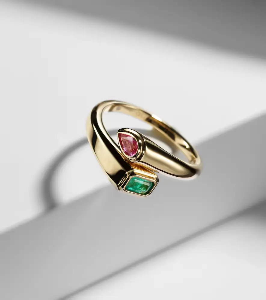 Shay Jewelry Bypass 18kt gold ring with emerald and sapphire | Thumbnail 5