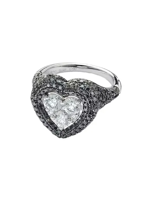 Manaal 18kt white gold ring with diamonds Manaal 18kt white gold ring with diamonds