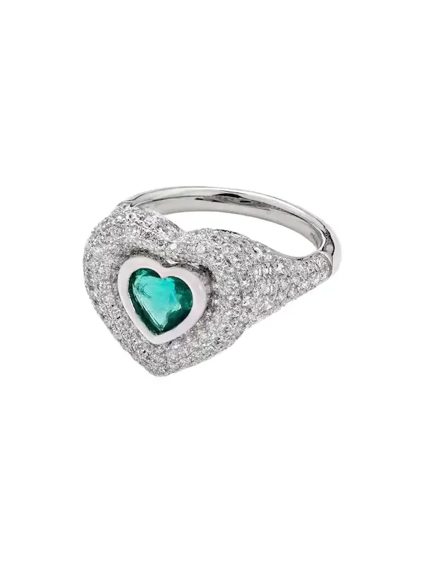 Manaal 2.0 Heart Pinky 18kt white gold ring with tanzanite and diamonds Manaal 2.0 Heart Pinky 18kt white gold ring with tanzanite and diamonds